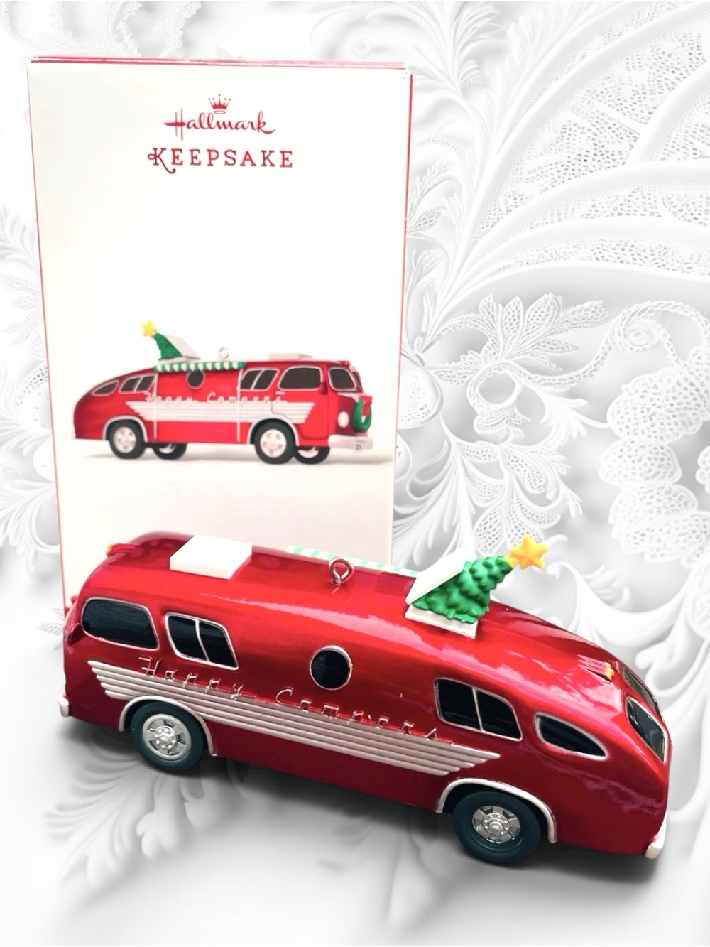 2014 Happy Camper Hallmark Keepsake Christmas Tree Ornament Vintage RV w/box
